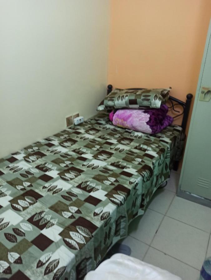 Moon Backpackers , Al Rigga , Partition For Couples And For Singles Apartment Dubai Luaran gambar
