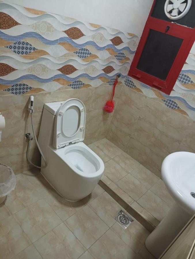 Moon Backpackers , Al Rigga , Partition For Couples And For Singles Apartment Dubai Luaran gambar